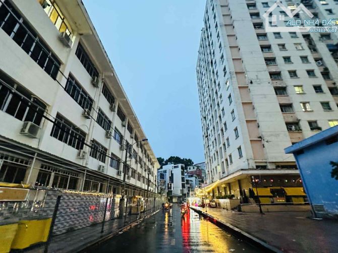Quận 10,Nguyễn Chí Thanh,4 tầng,dt:3mx12,5m,giá:5,5 tỷ - 10