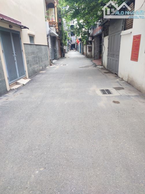 PHỐ NGUYÊN HỒNG-PHÂN LÔ-ĐẸP LỘNG LẪY-Ô TÔ VÀO NHÀ-FULL NỘI THẤT-40M2-6 TẦNG-18,6TỶ - 10