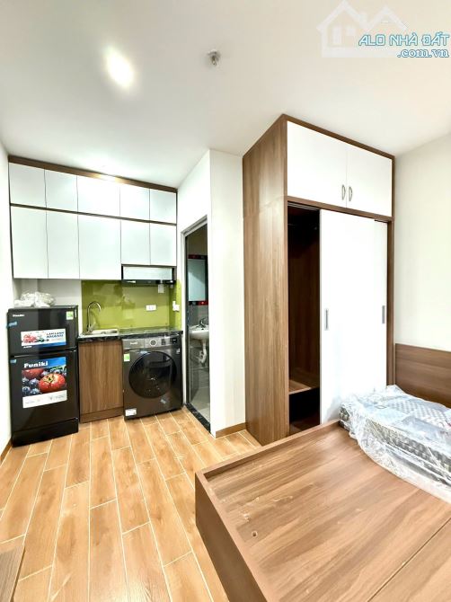 CẦN BÁN CCMN NGÕ 178 CHỢ KHÂM THIÊN - DT 42M2 - 6 TẦNG - MT 4M - GIÁ 10.98 TỶ - 10