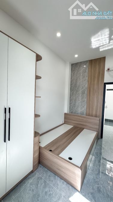 NHÀ HIÊN ĐẠI TRỤC CHÍNH  HẺM 2 ĐƯỜNG 3/2 KẾ BÊN VÒNG XOAY ĐẦU SẤU, CHỢ DA LIỄU  N - 10