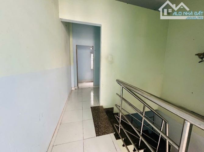nhà c4 - 2mt trước - sau - 2phong trọ cho thuê - ngay lê văn việt - 3ty950 - 10
