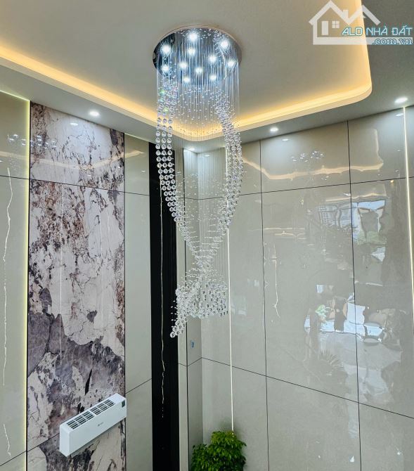 🏡 Cần bán Nhà 1T3L (gara 3 xe, 4PN, full nội thất) – Mặt tiền P.4 - 68m² – Giá 12.5 tỷ - 11