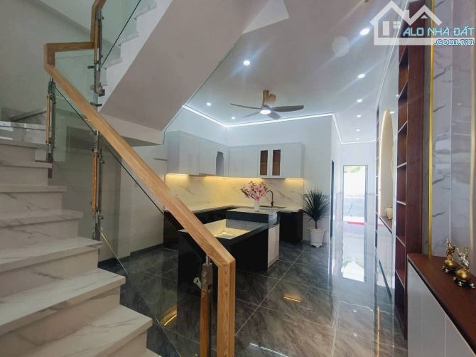 Chủ gửi nhà mới xây  Ấp 3 Tân Bửu - 11