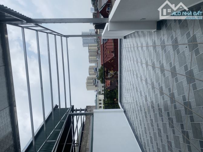 Bán Nhà Riêng tại Lĩnh Nam, 17,6 tỷ, 71m2, 6 tầng, mới xây thang máy, 7PN, giá tốt! - 11