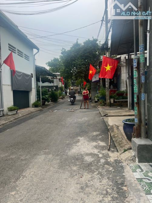 nhà c4 - 2mt trước - sau - 2phong trọ cho thuê - ngay lê văn việt - 3ty950 - 11
