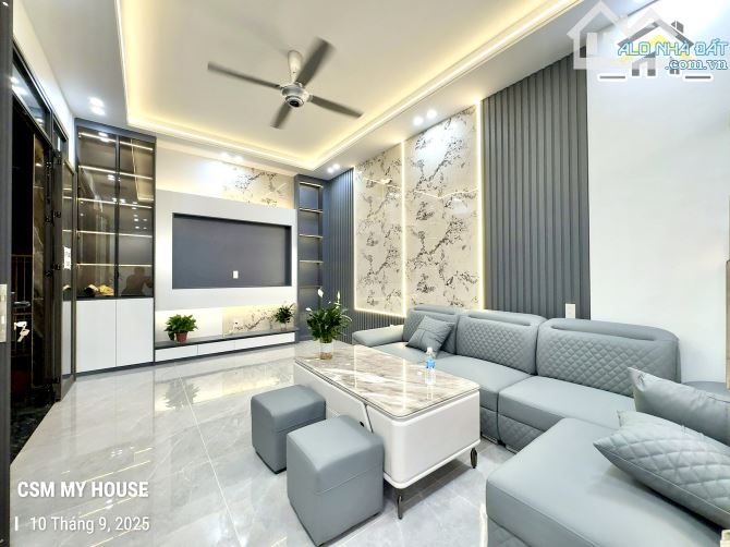Lạch Tray - Đại Học HH - 4 Tầng - Ô tô lùi vào cửa nông - chỉ 4250 - 1