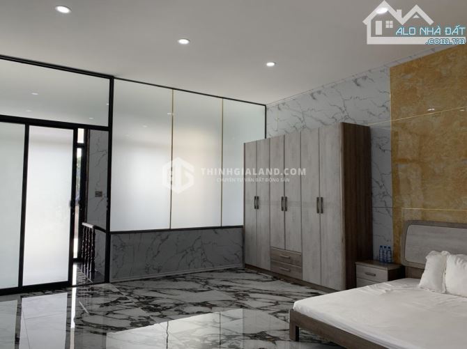 BÁN NHÀ 1 TRỆT 2 LẦU 3PN MỚI ĐẸP CAO CẤP HIỆN ĐẠI_HẺM Ô TÔ 5M_XÔ VIẾT NGHỆ TĨNH_15 TỶ - 1
