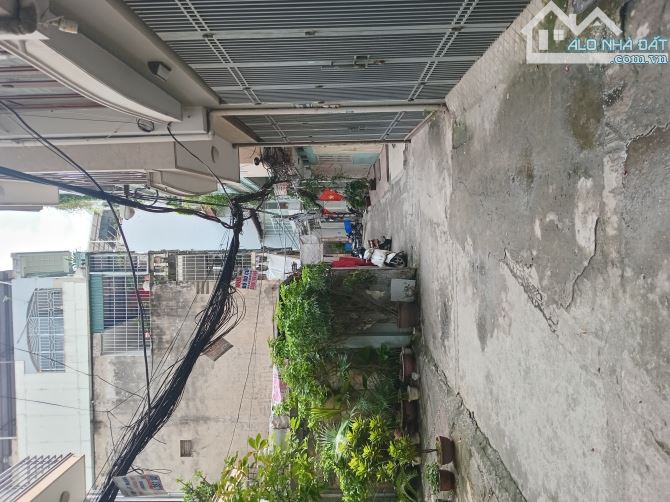 Bán nhà phố Ngọc Khánh sổ đỏ 105m2 x 7m mặt tiền cách triển lãm Giảng Võ 20m, hiện VINHOMS - 1