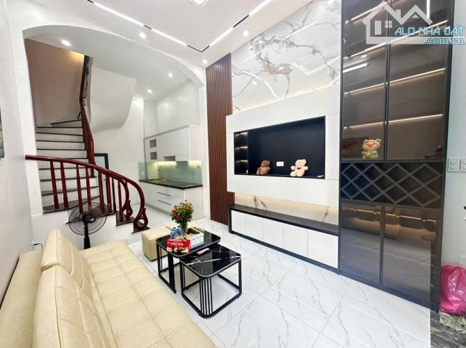 Hiếm! Bán Nhà Xây mới Trung Tâm Ba Đình DT 28m2 4Tầng Giá Tốt Nhất Khu Vực Nhỉnh 6 Tỷ - 1