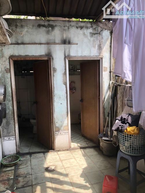 LÁI THIÊU NHÀ CẤP 4 MẶT TIỀN KINH DOANH DT 215 M2 GIÁ 10,9 TỶ TL - 1