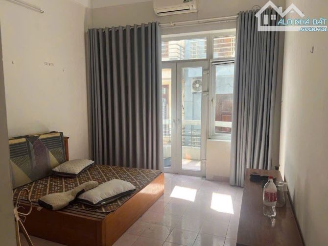 Cho thuê nhà ngõ ô tô Phố Bạch Mai, 4 tầng x 40m2, 3 ngủ, 4 vệ sinh, 12.5 triệu - 1