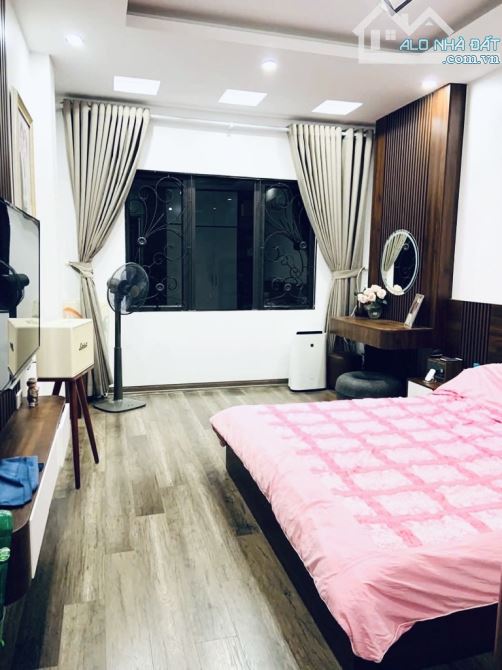 MẶT NGÕ YÊN HOÀ-NGÕ RỘNG 3.5M-20M RA PHỐ-NỘI THẤT CỰC SỊN - 1