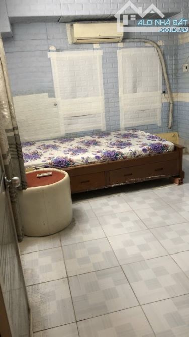 Nhỉnh 2 tỷ nhà 3 tầng Quận Gò Vấp đường Quang Trung sổ hồng riêng không quy hoạch - 1