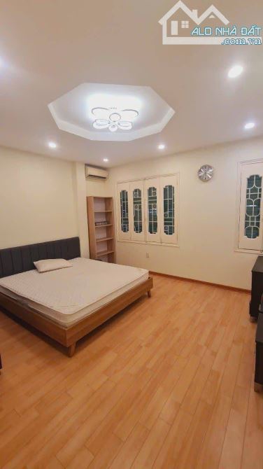 Bán nhà Phân lô gần Văn Miếu, DT 55m x 5 tầng, mặt tiền 4,5m, ô tô đỗ cửa, 20 tỷ - 1