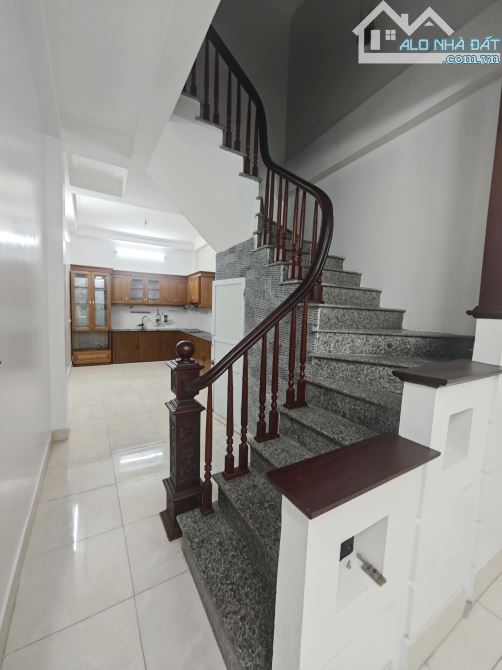 Bán nhà Liên Ninh, Thanh Trì 48m2 x 4 tầng, đường thông ô tô, giá 5,7 tỷ - 1