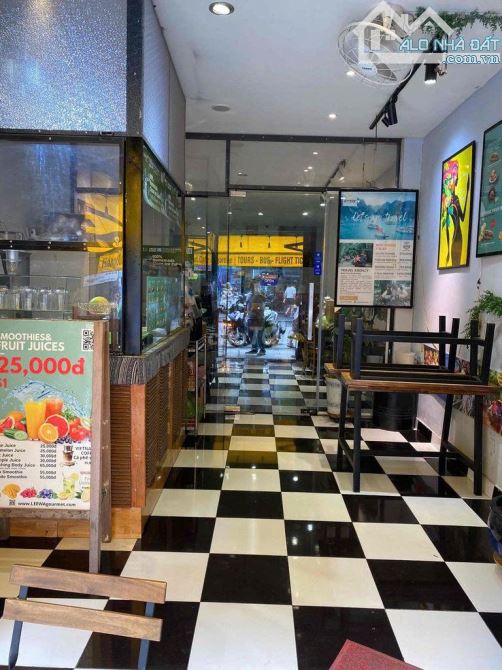 BÁN NHÀ GÓC 3 MẶT TIỀN – TRUNG TÂM QUẬN 1 DT: 4x20 KC: 3 Tầng Giá Bán: 31 Tỷ TL VIP - 1
