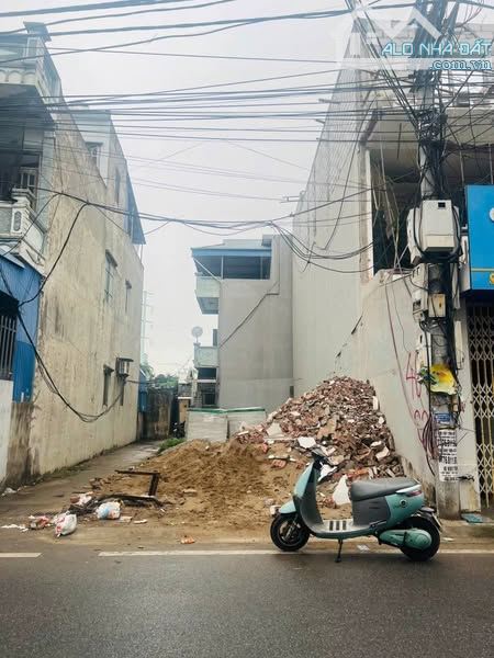 -- MẢNH ĐẤT MẶT ĐƯỜNG KÊNH =P LÔC VƯỢNG - TP NAM ĐỊNH - 1
