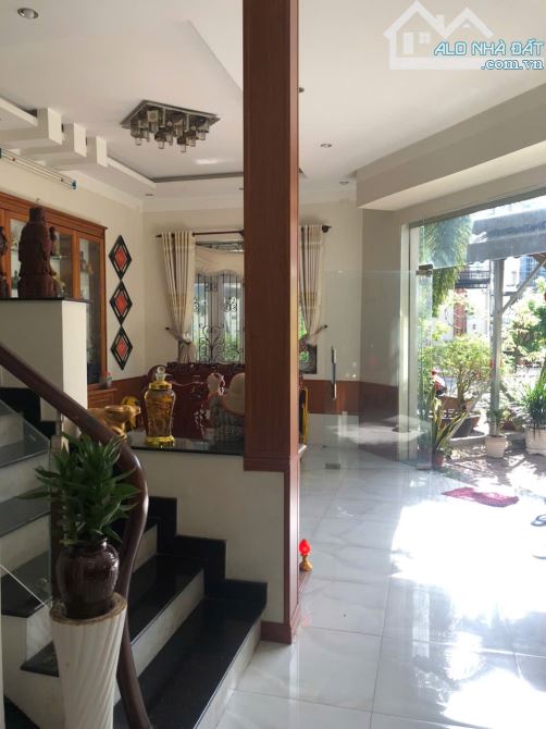Bán nhà 1 trệt 2 lầu, 2 mặt tiền KDC Đinh Thuận, Tân Hiệp, Biên Hòa, 100m2, giá 8 tỷ 900 - 1