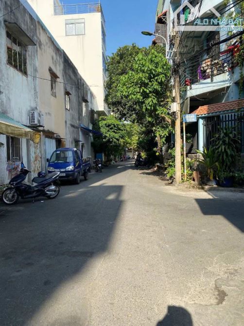 Hot! Nhà hẻm xe hơi đường Nguyễn Hồng Đào, P.14, Tân Bình (4.5x17m) 4 tầng - Giá bán 13 tỷ - 1