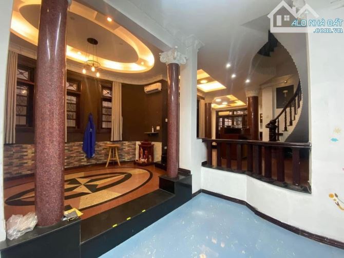 Cần bán Nhà góc 2 mặt tiền 1T2L – Đ. Phan Chu Trinh – 150m² – Giá 28 tỷ – Vị đắc địa - 1