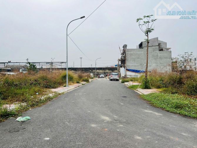 Bán lô đất 2 mặt tiền trước sau 123m Tổ 6 thị trấn An Dương giá chỉ 4,x tỷ - 1