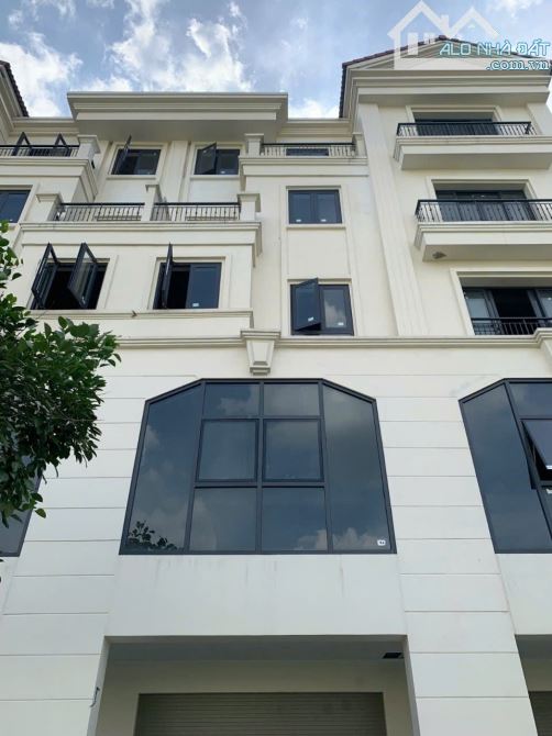 Bán liền kề Hinode Royal Park quốc lộ 32 Hoài Đức  100m2, 5 tầng 18,5 tỷ - 1