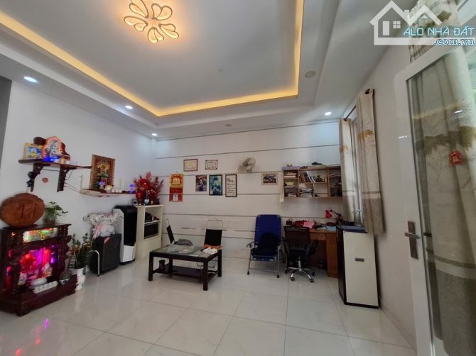 NHÀ KHÔNG LỘ GIỚI, DT ĐẸP 6x16m2, Lê Đình Cẩn, Chỉ Hơn 5Tỷ xíu - 1