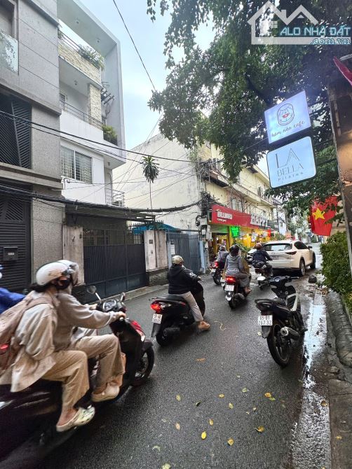 Bán nhà Phú Nhuận VỊ TRÍ KINH DOANH ĐẸP đường 6m, (4 x 17) - 30m ra Mặt Tiền Hoàng Văn Thụ - 1
