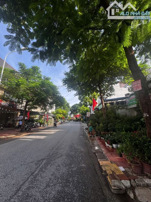 Bán nhà mặt đường hoàng minh thảo  vỉa hè rộng - 1
