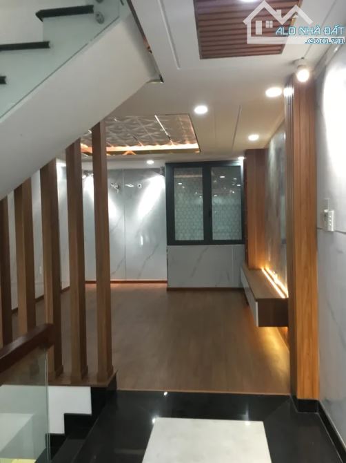 CẦN BÁN NHÀ ĐẸP 5 TẦNG – GẦN GA T3 TÂN BÌNH  SỔ HỒNG RIÊNG FULL NỘI THẤT CHỈ 7.8 TỶ - 1
