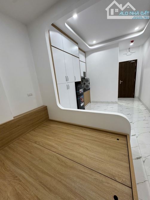 Bán nhà dòng tiền Hai Bà Trưng, 52m, 14.2 Tỷ, 5 tầng thang máy, 2 thoáng, PCCC đạt chuẩn