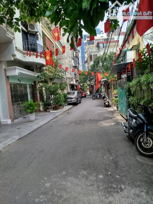 Bán nhà giải phóng 68m 4 Tầng ô Tô đỗ cửa giá 11 Tỷ - 1