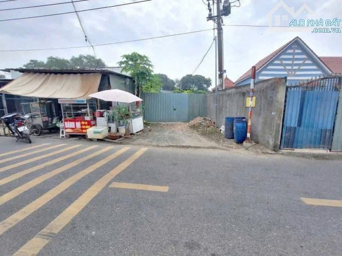 Bán miếng đất của Ông Bà để lại 143m2 MT nhựa ở Hóc môn giá 720 triệu. - 1
