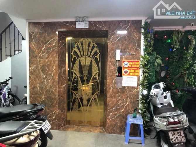 Bán nhà dòng tiền mặt phố,Lạc Long Quân, Tây Hồ 160m 10 tầng 53 tỷ có thương lượng