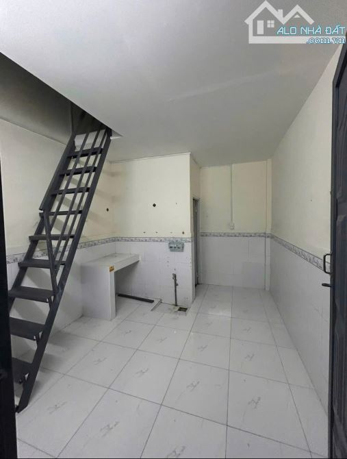 CƠ HỘI CHO AI ĐANG MUỐN KINH DOANH  DÃY TRỌ 5 PHÒNG NẰM BÀ ĐIỂM, 920TRIEU - 1