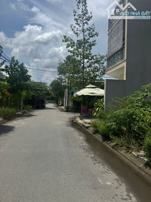Đất ở quận 9, diện tích gần 1.000 m2, phường Long Trường - 1