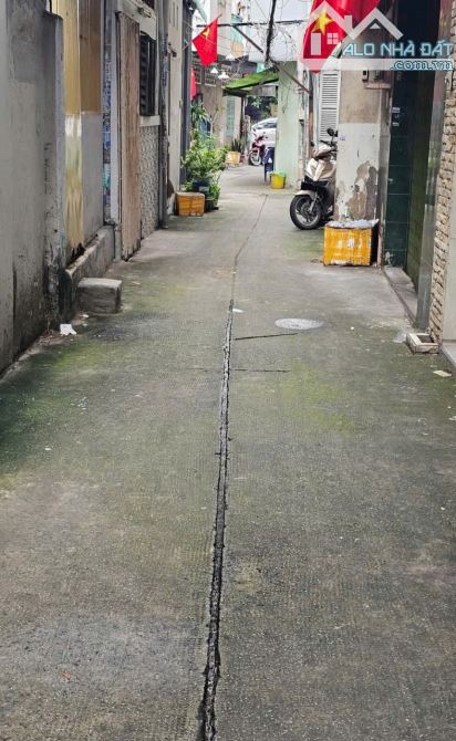Bán nhà hẻm rộng Nguyễn Trãi,P.3,Q.5,dt: 3,6 x 10 nhà xây 3 lầu 6 Tỷ 2. - 1