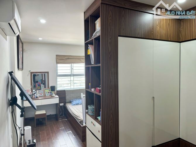 Bán nhanh căn chung cư đẹp nội thất xịn khu CT1B Thạch Bàn DT 75.5m2 . Giá 4.2 tỷ - 1