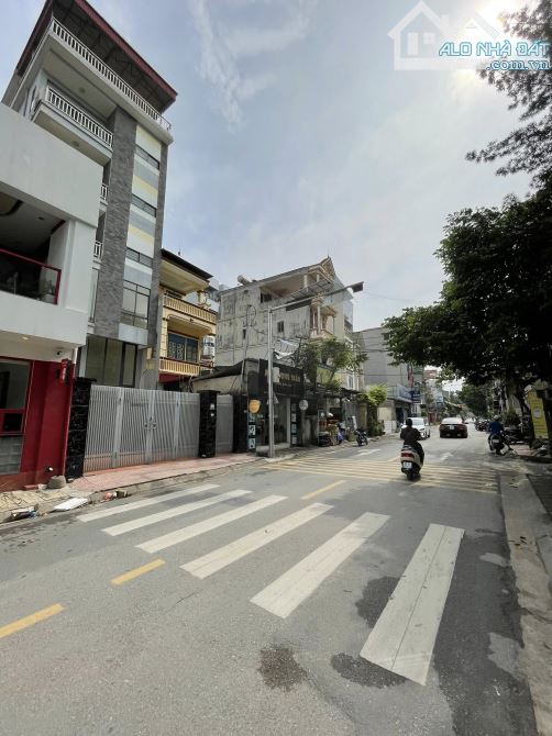 AN DƯƠNG VƯƠNG 92/104M², 3 TẦNG, MT 5M, 25 TỶ – Ô TÔ TRÁNH, VỈA HÈ RỘNG, KINH DOANH - 1