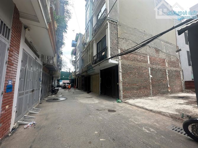 Mảnh đất duy nhất bán phố Chiến Thắng, Văn Quán Oto tránh giá đầu tư chính chủ - 1