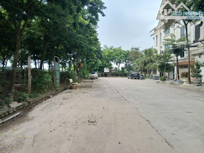 BÁN LÔ 3,5 đất SXKD tại Mê Linh – Hà Nội( có QH ĐẤT Ở & TMDV); giá chỉ 136 tỷ - 1