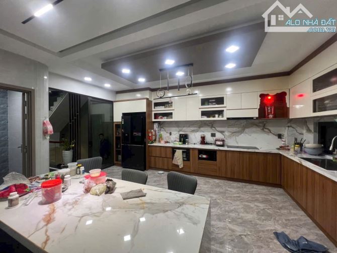 Hai Mặt Tiền Nguyễn Văn Cừ Q5 ( 5 * 10 ) 3 Lầu 20.5 Tỷ - 1