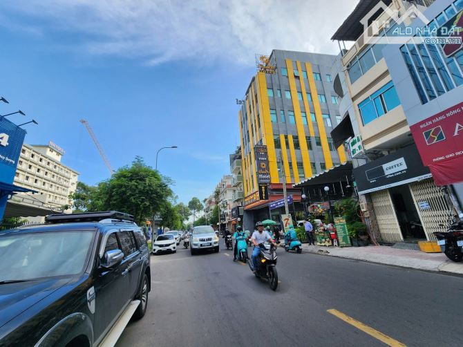 80 tỷ! Bán MT Đ. Sư Vạn Hạnh, Q.5 – 8.4x24m – 5 Lầu. - 1