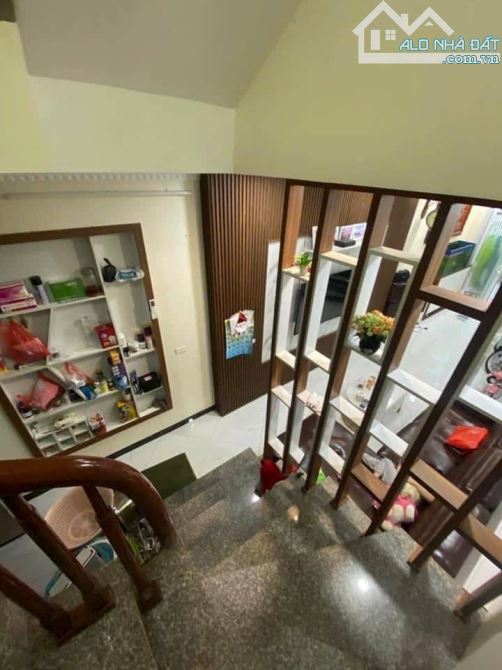 (Hiếm) Lĩnh Nam 41m2, 4 Tầng, Phân Lô Oto Tránh, Đỗ Cửa, 4 Ngủ, Chính Chủ Mót Bán 7 Tỷ - 1