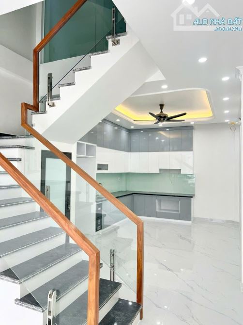 Cần bán nhà 4 tầng hoàn thiện mới tinh tại Him Lam Hùng Vương Hồng Bàng. - 1