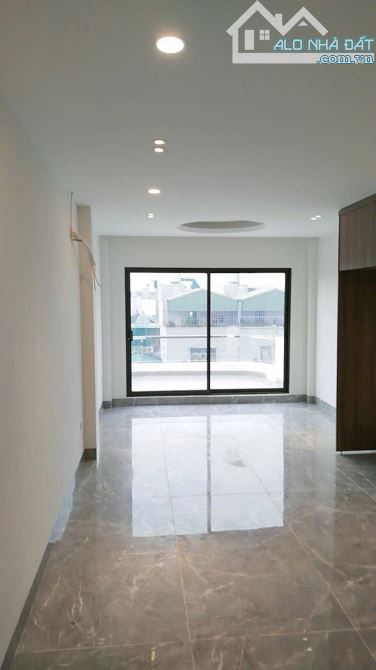 BÁN NHÀ CHU HUY MẪN - LONG BIÊN - GARA - THANG MÁY - FUL NỘI THẤT - 63M X 7 TẦNG - MT 3.6M - 1