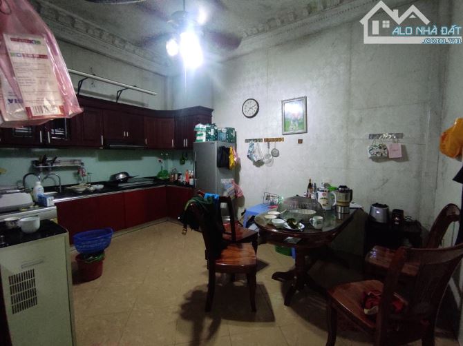 Mặt phố Đặng thùy Trâm kinh doanh quển lực 70m 5 tầng Mt 6m giá 29.5 tỷ - 1