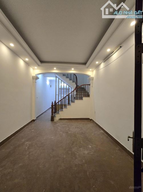 Cho thuê nhà ngõ Chùa Bộc 50m2 x 4 tầng MT3m giá 16tr/tháng - 1