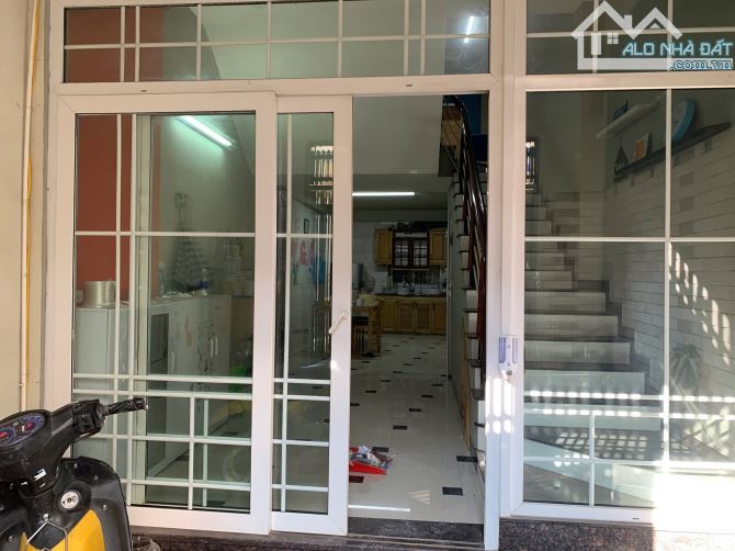 Cho thuê nhà ngõ ôtô tránh phố Phan Đình Giót Hà Đông 50m x 4 tầng, giá 14tr/tháng - 1