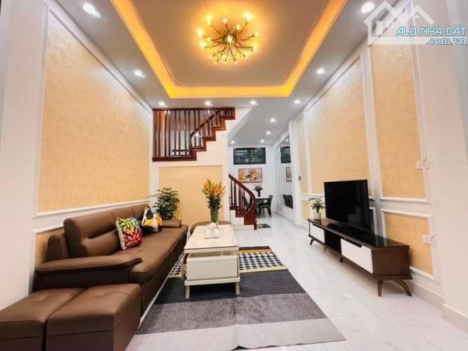 NHÀ DÂN XÂY HỌC VIÊN TÀI CHÍNH - DT50M2 - 5 TẦNG - GIÁ 7.9 TỶ - PHÂN LÔ Ô TÔ TRÁNH - 1